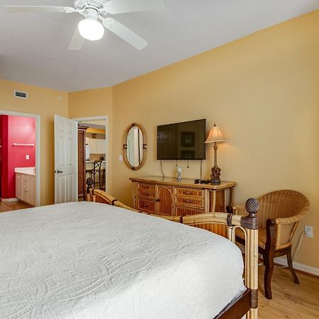 Summerwind West Navarre Room photo