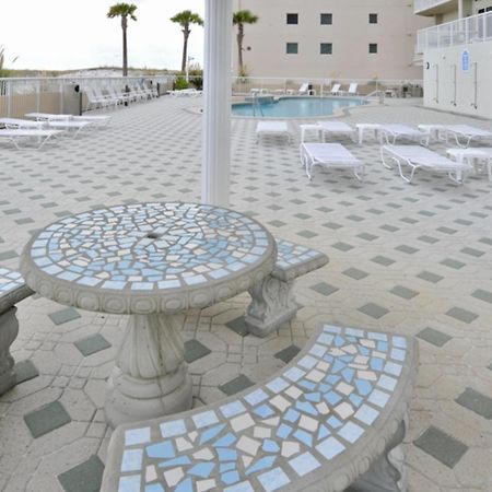 Summerwind West Navarre Room photo
