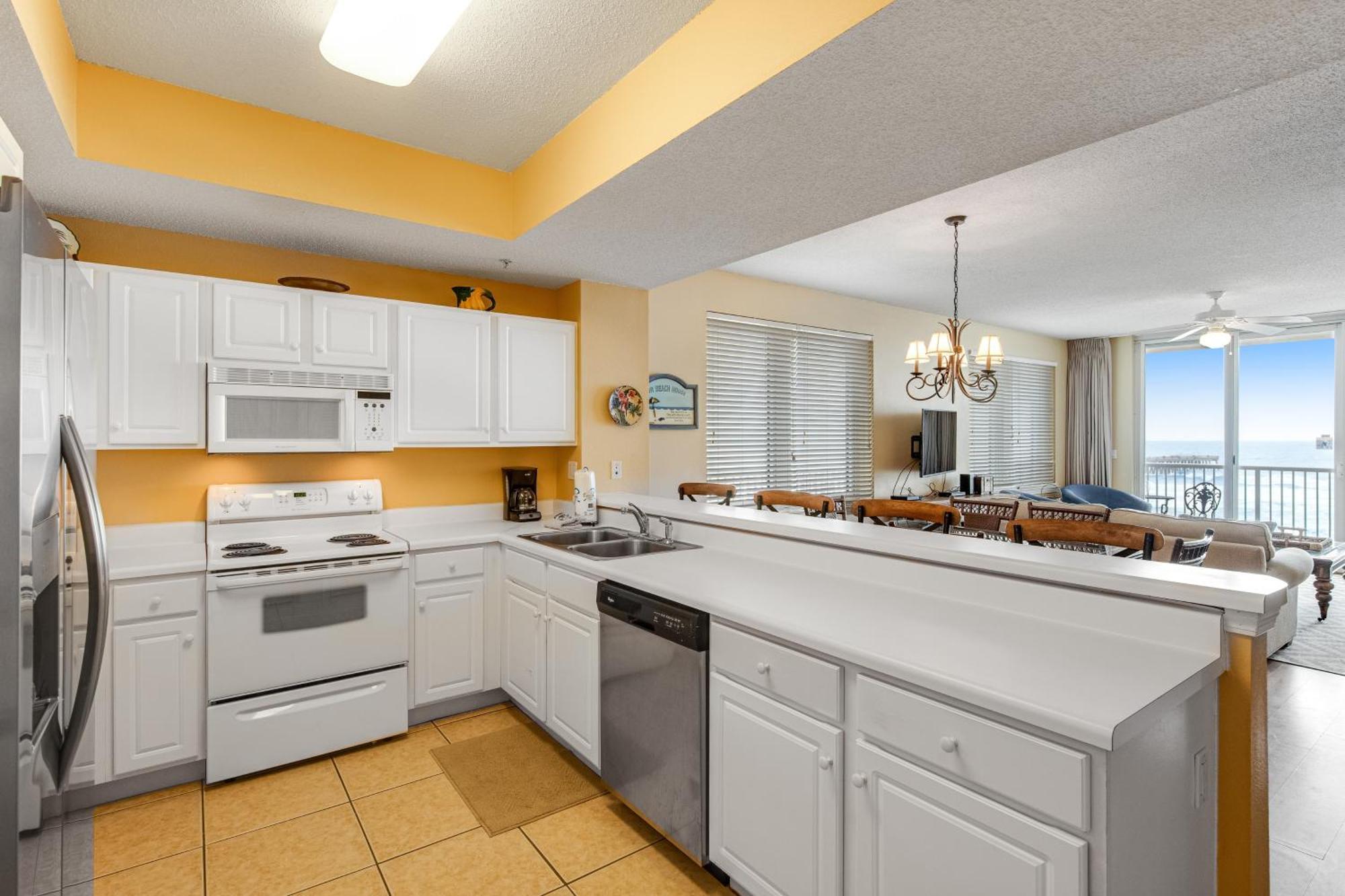 Summerwind West Navarre Room photo