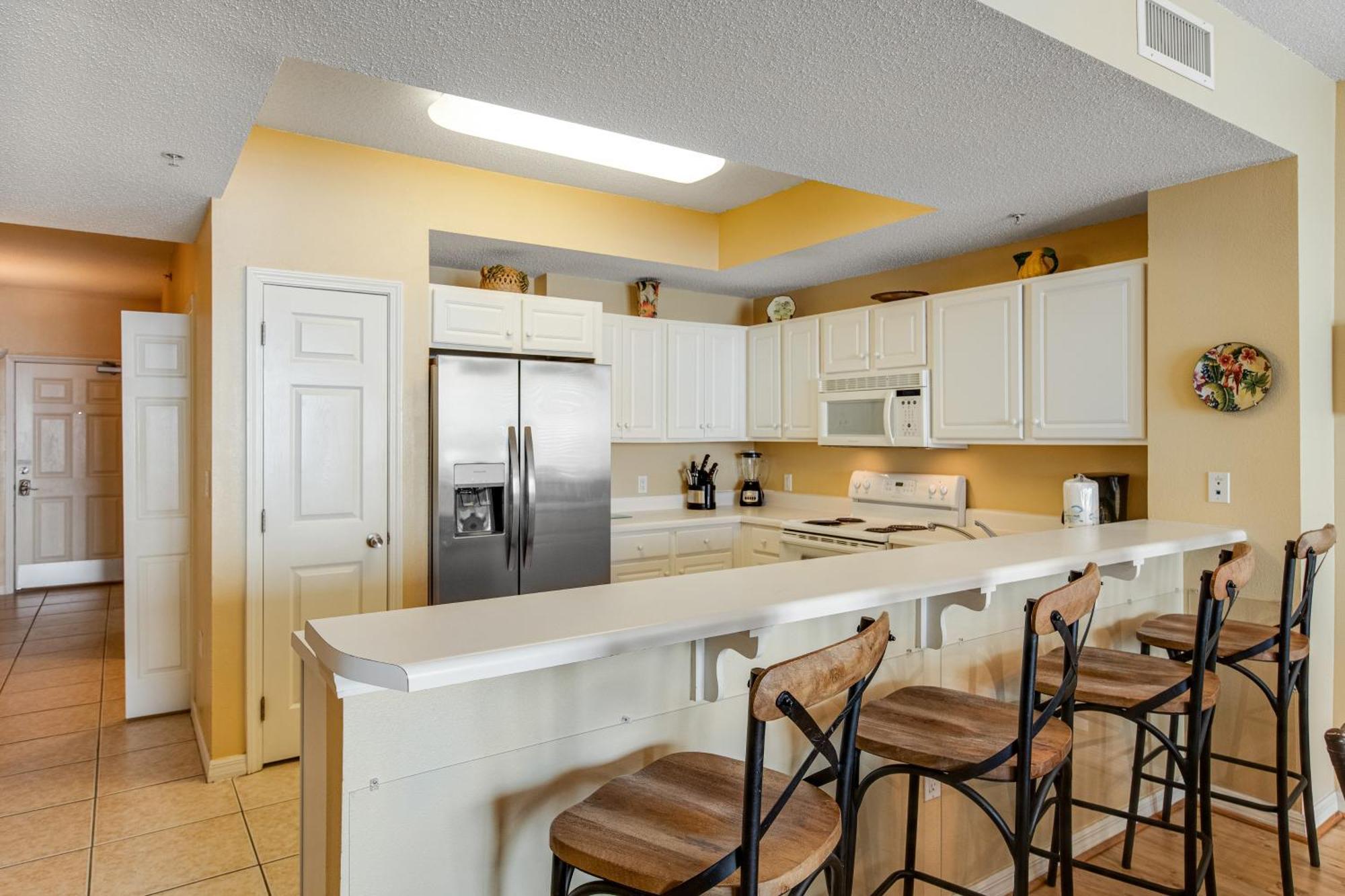 Summerwind West Navarre Room photo