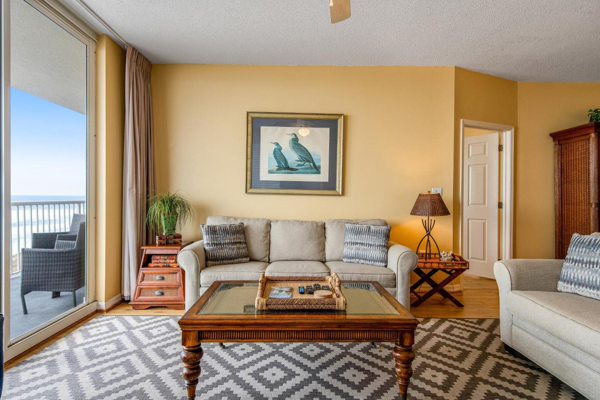 Summerwind West Navarre Room photo