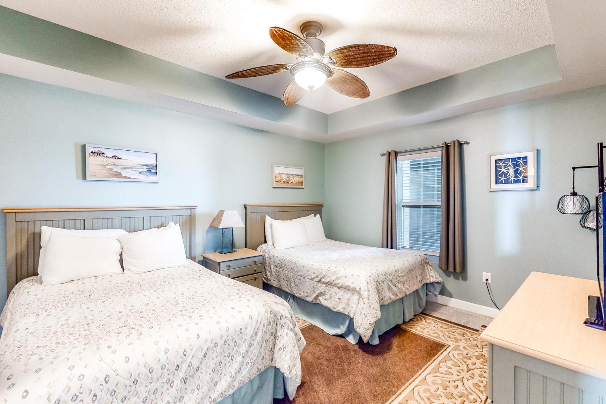 Summerwind West Navarre Room photo