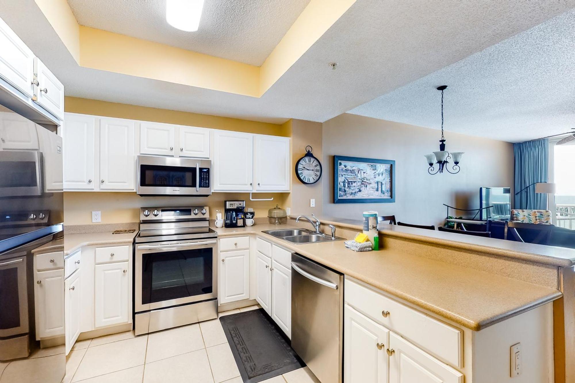 Summerwind West Navarre Room photo